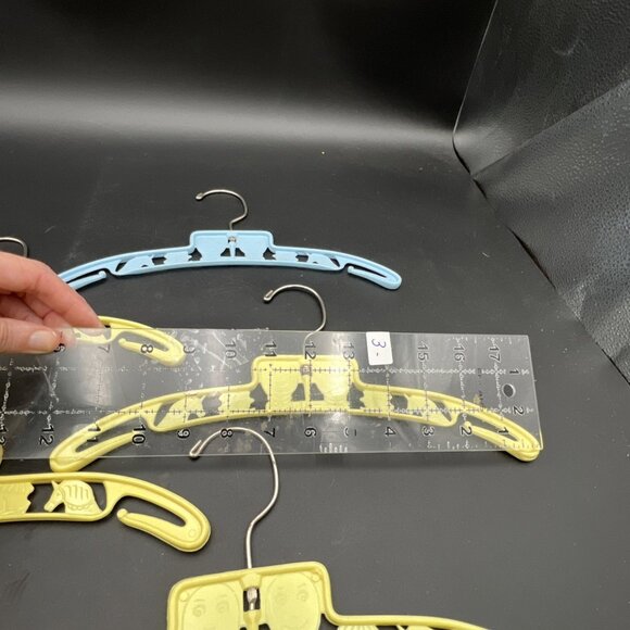 5 Vintage Children's Hangers 4 yellow 1 Blue Humpty Dumpty - Picture 3 of 5